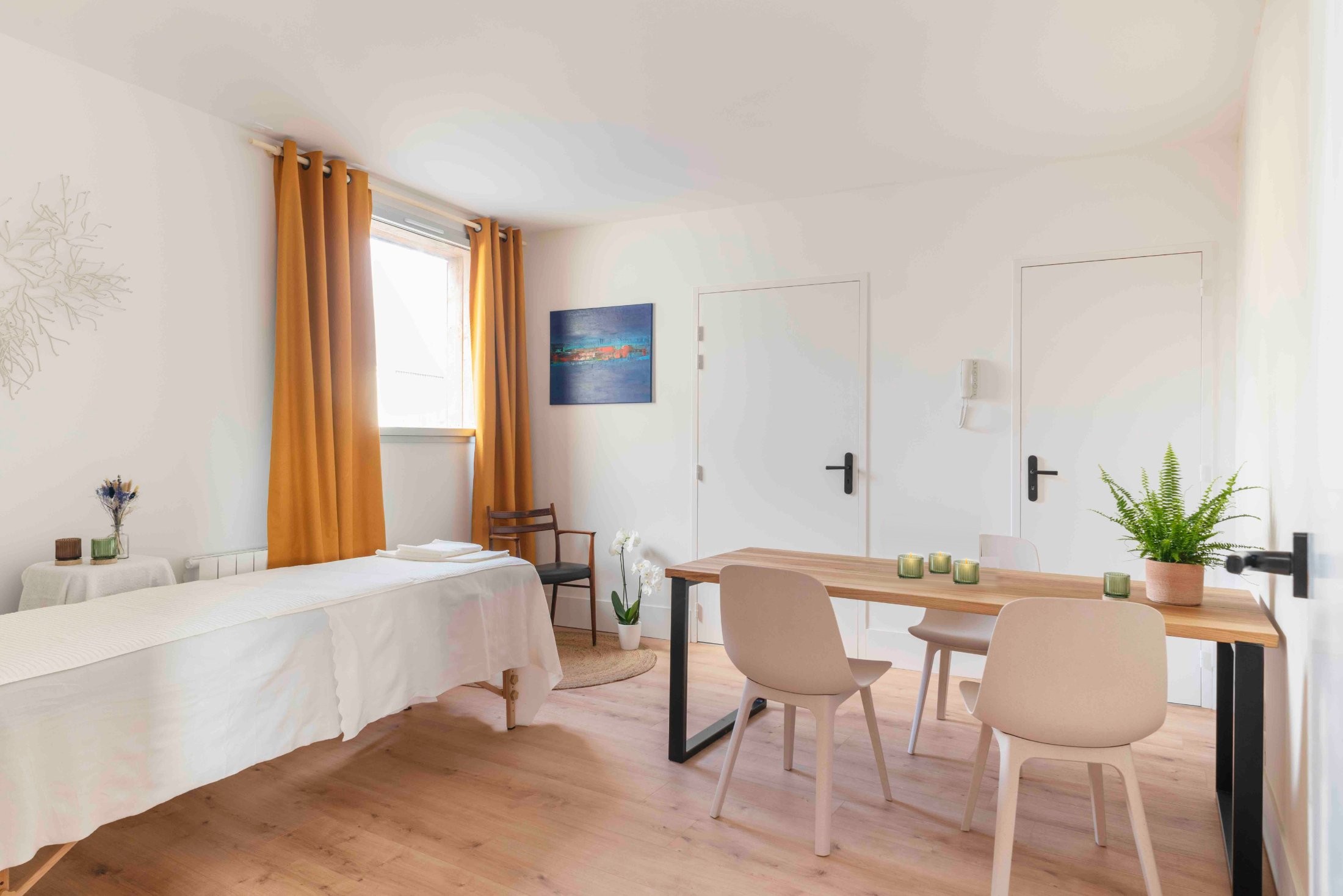 La Bulle, espace de soin et bureau privé avec table de soin – Quartier Libre Chantenay, Nantes